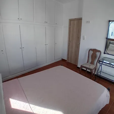 Spiretas 2 Naxos City