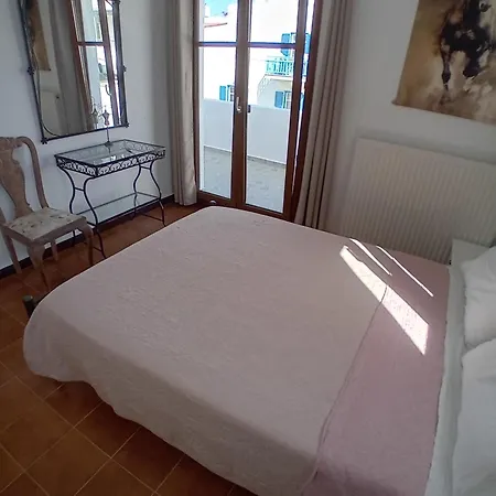 Spiretas 2 Apartman Naxos City